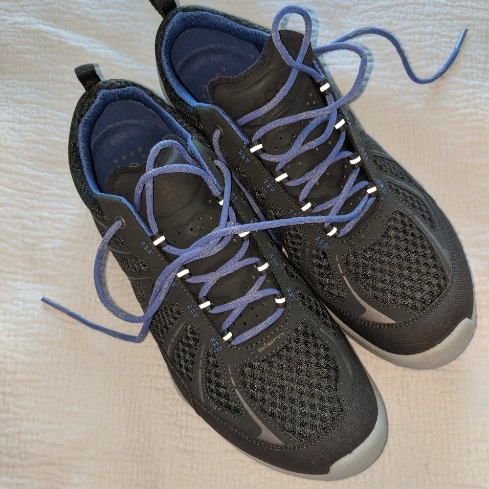 Ecco Biom Sneaker size 39